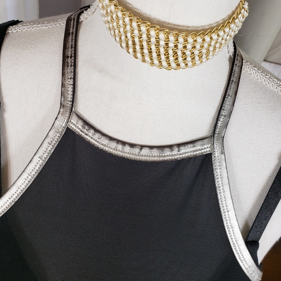 **SOLD**F21 strappy sports bra_* - Picture 2 of 3